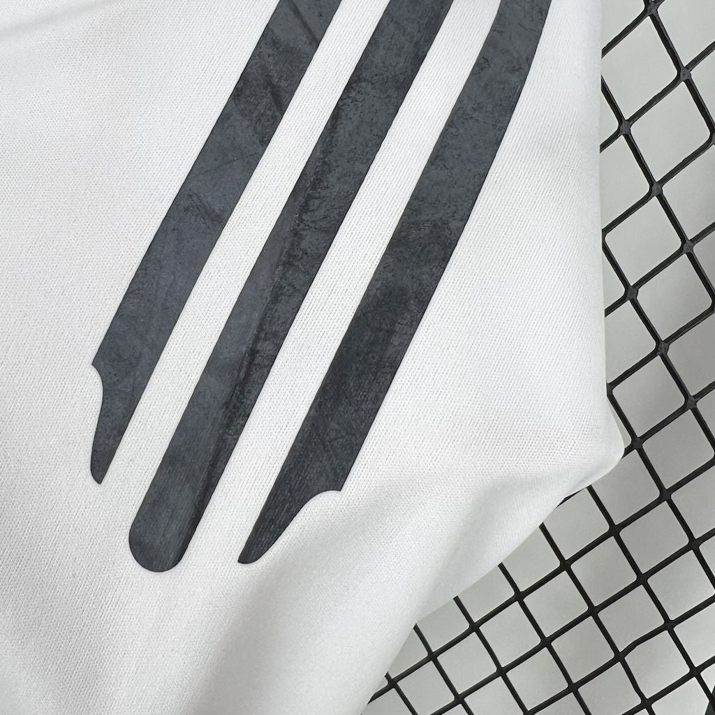 CAMISETA REAL MADRID 2005/06 RETRO