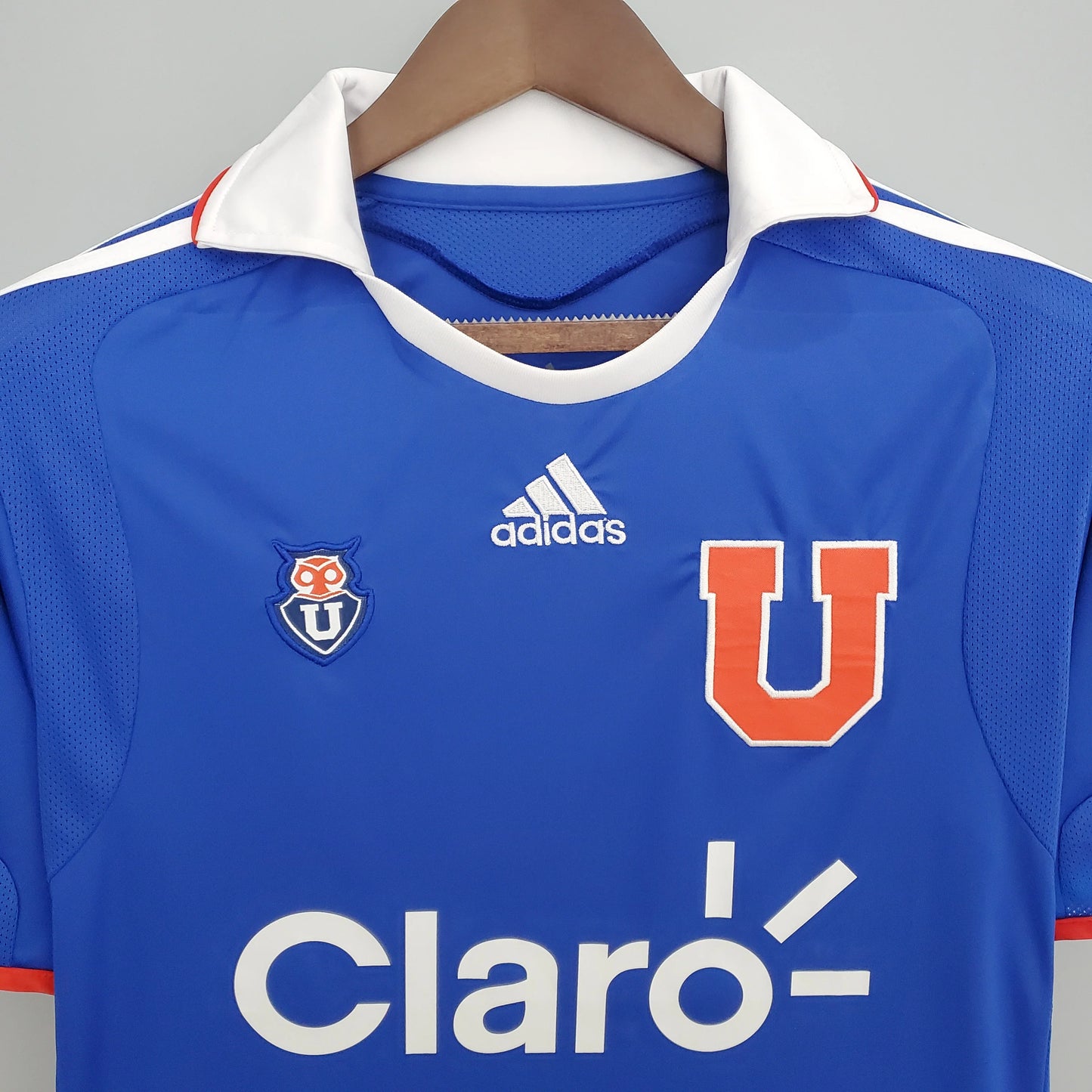 CAMISETA UNIVERSIDAD DE CHILE l 2011 RETRO