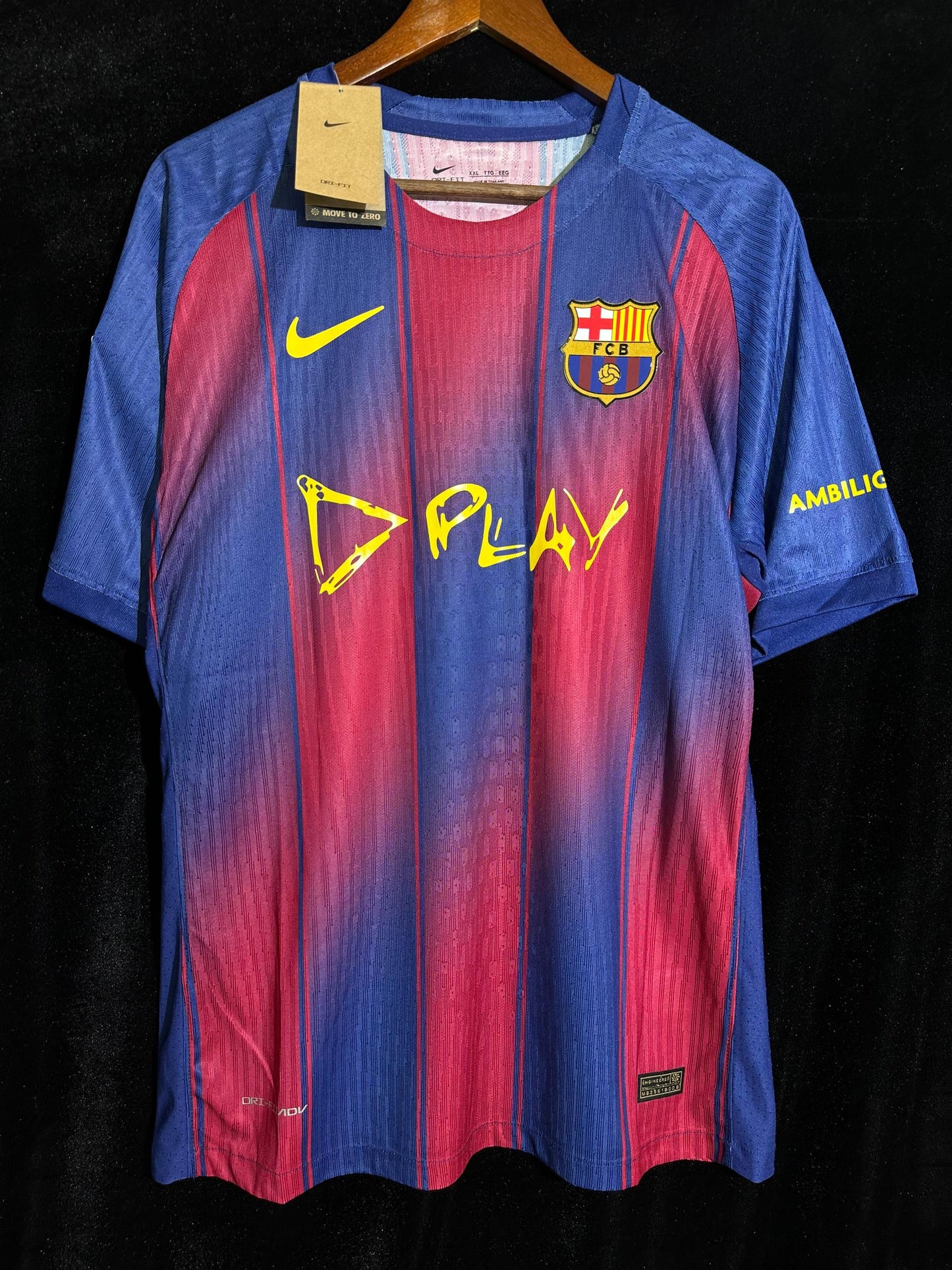 CAMISETA BARCELONA x ED SHEERAN