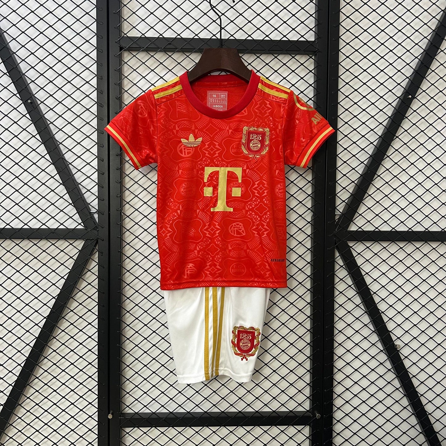 BAYERN MUNICH 125 ANIVERSARIO CONJUNTO INFANTIL