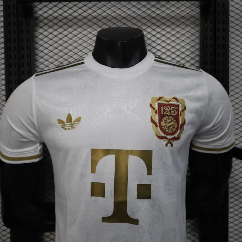 CAMISETA BAYERN MUNICH 2025/26 EDICION 125 ANIVERSARIO VERSION JUGADOR BLANCA