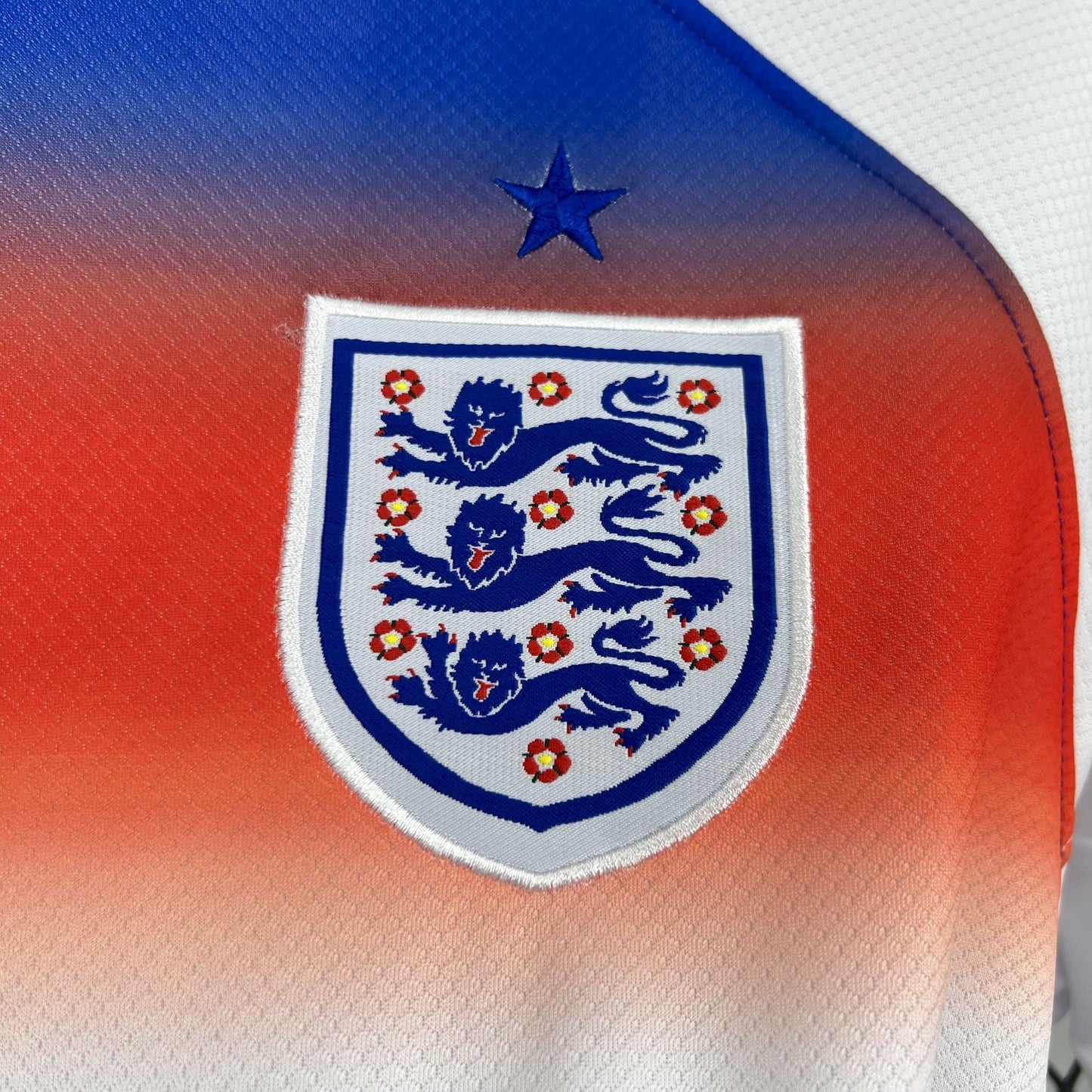 CAMISETA INGLATERRA 2025/26 MUJER
