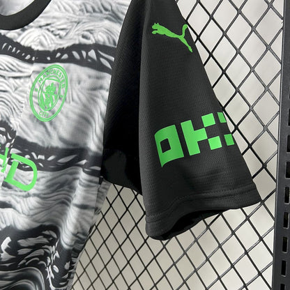 CAMISETA MANCHESTER CITY 2025/26 VERSIÓN NEGRO Y GRIS