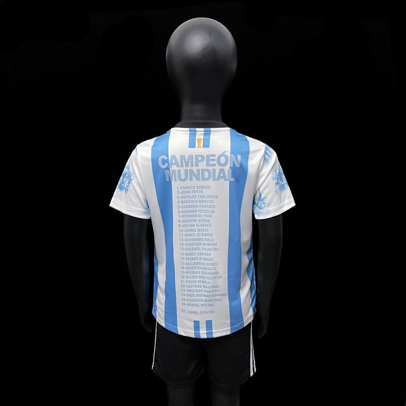 CAMISETA ARGENTINA EDICIÓN COMEMORATIVA I 23/24 CONJUNTO INFANTIL