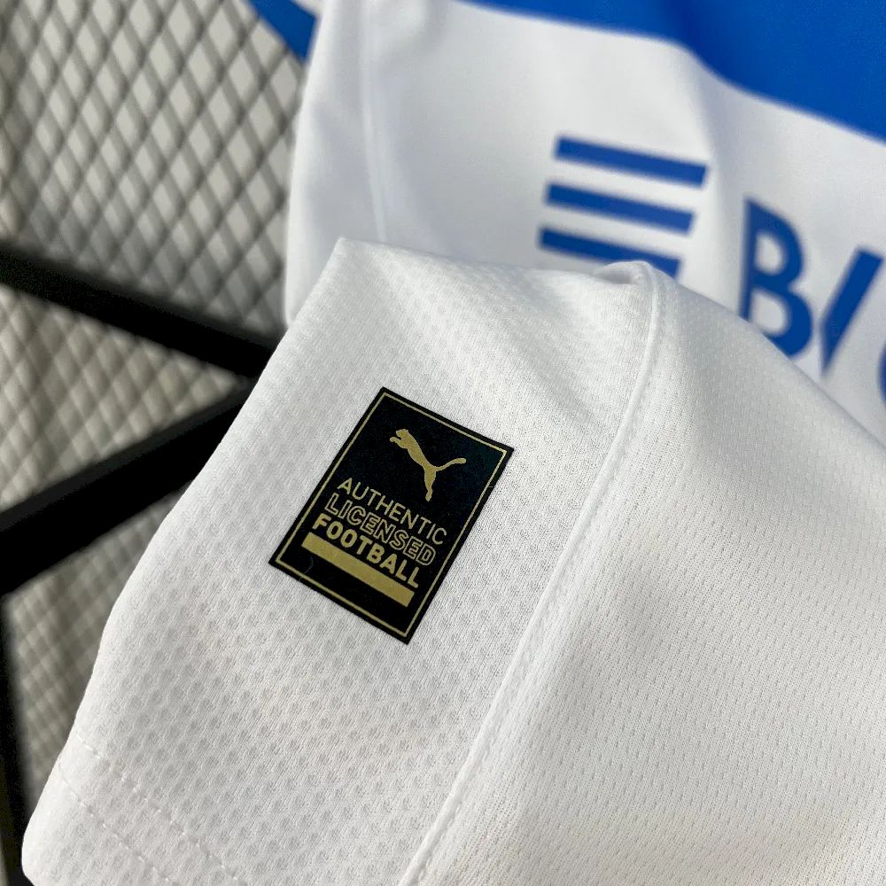 CAMISETA UNIVERSIDAD CATÓLICA 2025/26