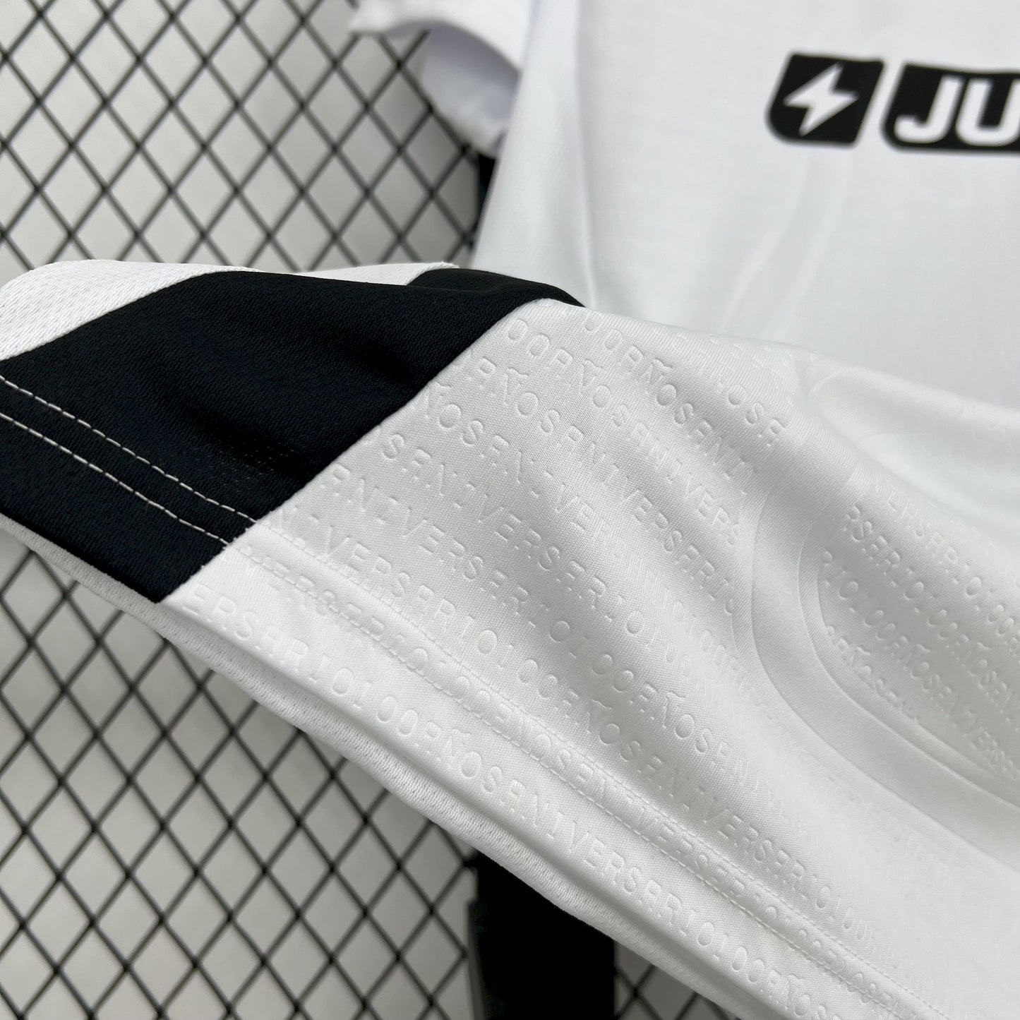 CAMISETA COLO COLO LOCAL 2025/26