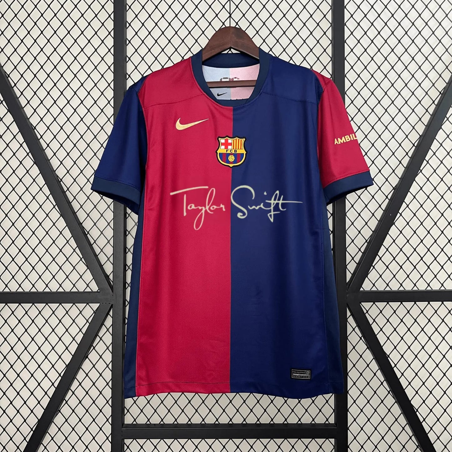 CAMISETA BARCELONA TAYLOR SWIFT 24/25 MUJER