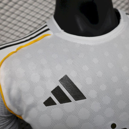 CAMISETA VERSIÓN JUGADOR REAL MADRID 2025/26