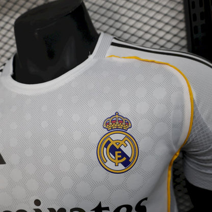 CAMISETA VERSIÓN JUGADOR REAL MADRID 2025/26