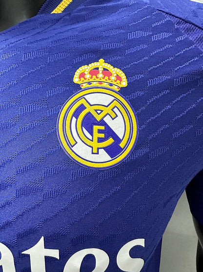 CAMISETA VERSIÓN JUGADOR REAL MADRID AZUL 2024/25