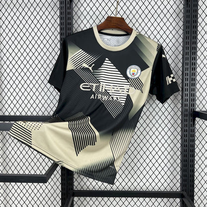 CAMISETA MANCHESTER CITY 2025/26 VERSION NEGRO Y AMARILLO