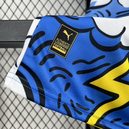 CAMISETA MANCHESTER CITY 2025/26 VERSION BLANCO Y AZUL